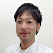 院長:三田英二
